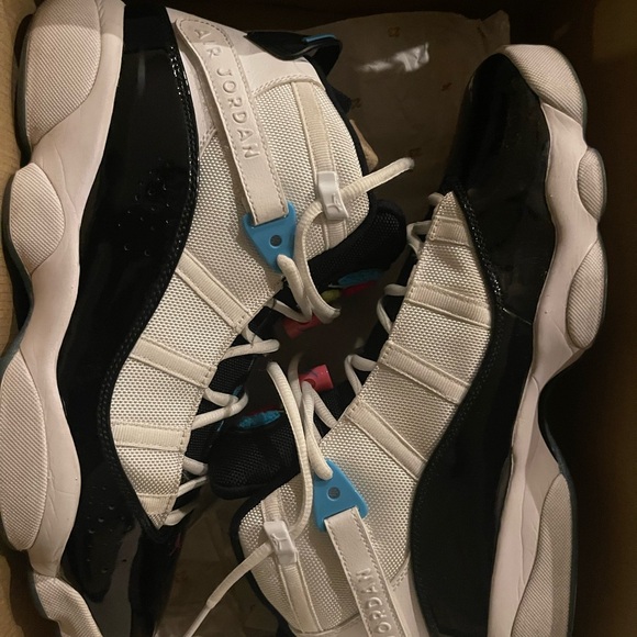 Jordan 6 Rings - Picture 5 of 7